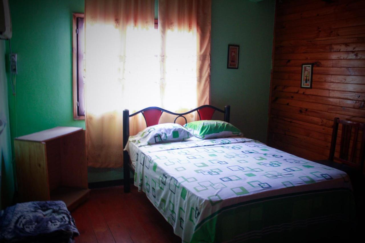 Hostel Haus Puerto Iguazú Exteriör bild